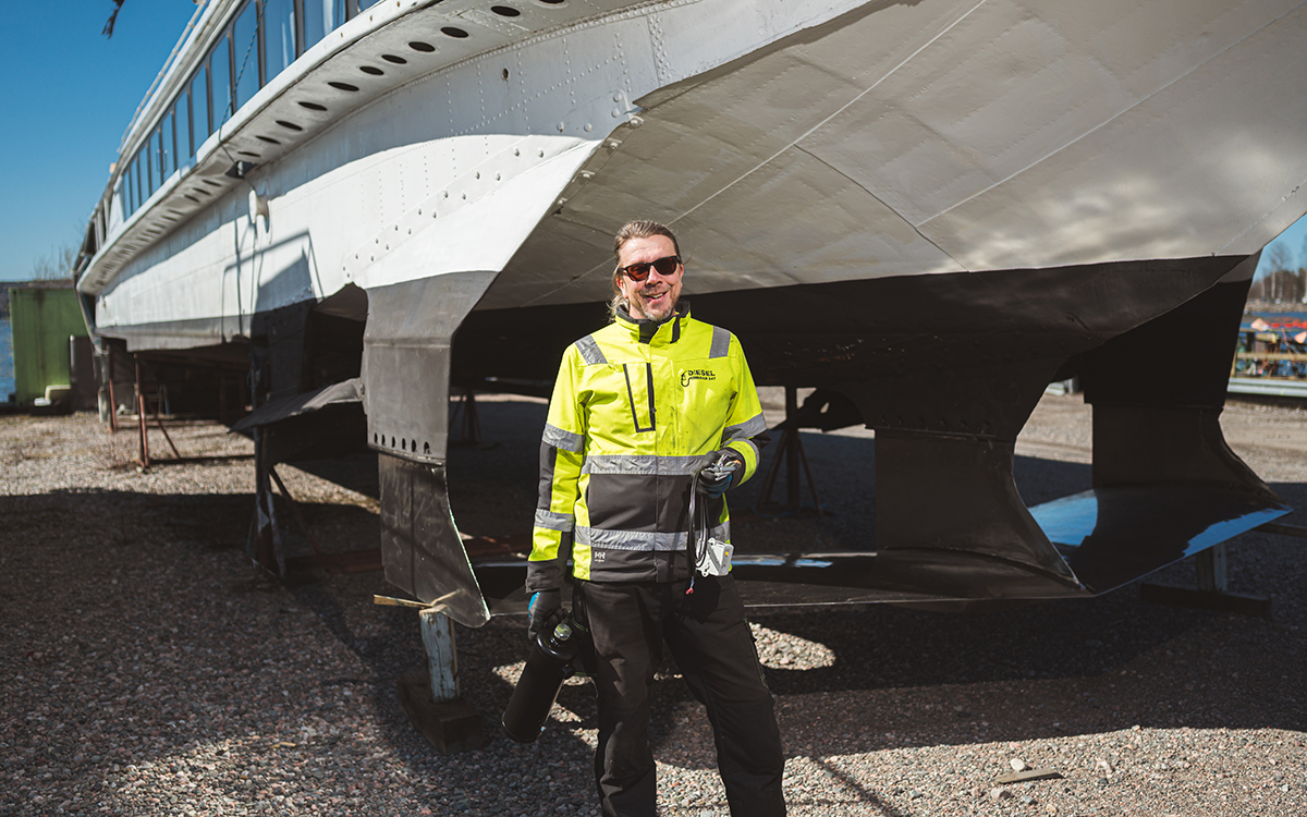 LADEC_Dieselbar_Harri-Hvitsjo-2.jpg